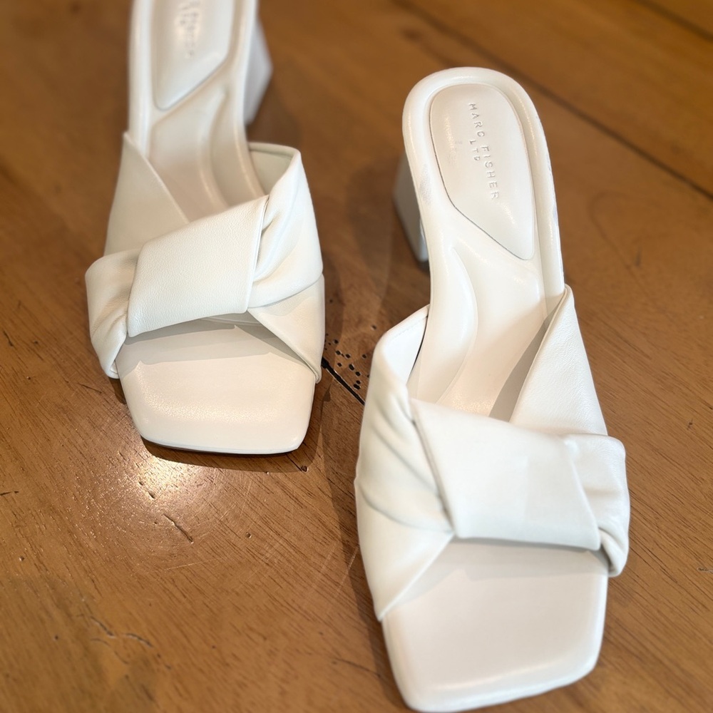 White Mark Fischer Women's Shoes